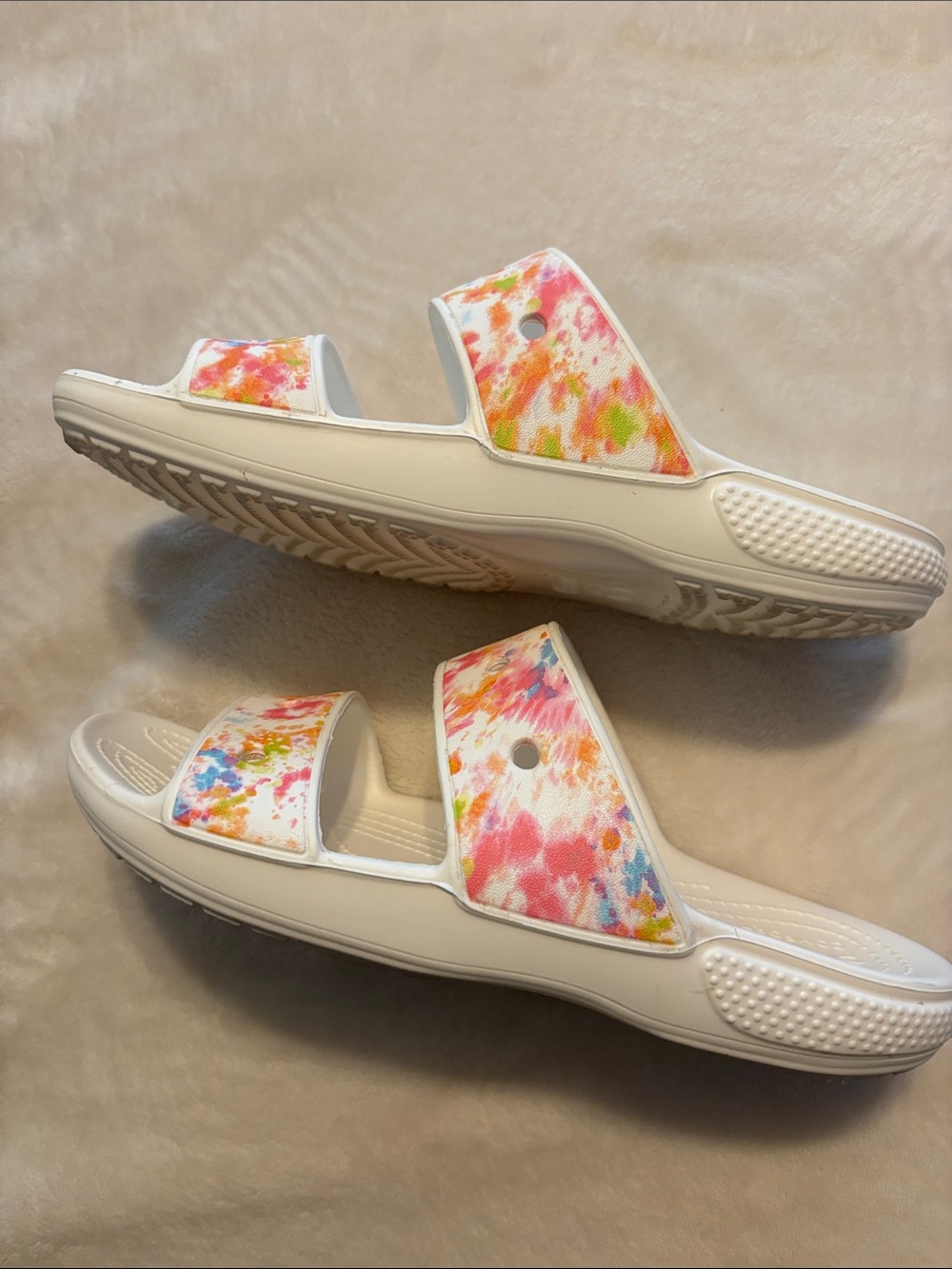CROCS Classic Double Strap Slide Sandals Tie Dye Splatter Print Size 6 - Picture 3 of 9